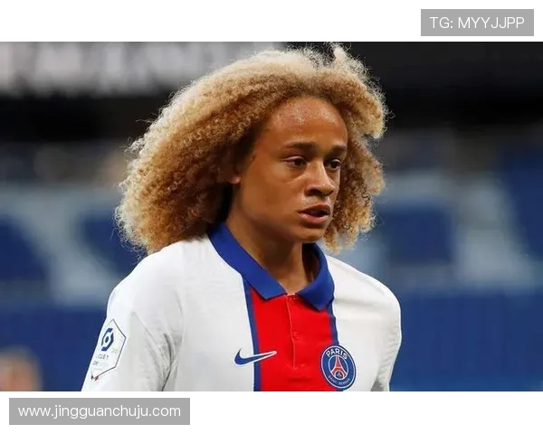 哈维西蒙斯的足球之路:从青训新星到赛场闪耀的未来之星 哈维西蒙斯的足球之路:从青训新星到赛场闪耀的未来之星